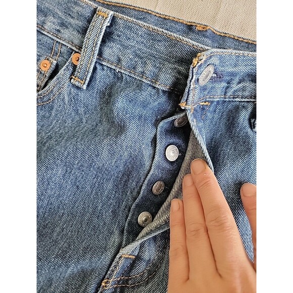 Levis 501 Jeans Mens 34x29 Button Fly Straight Blue Mid Rise Cotton Medium Blue - Picture 10 of 13